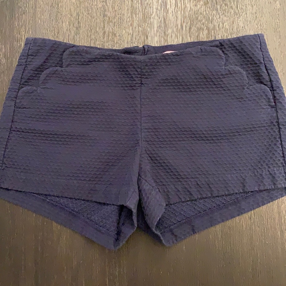 Lilly Pulitzer Scallop Pocket Shorts